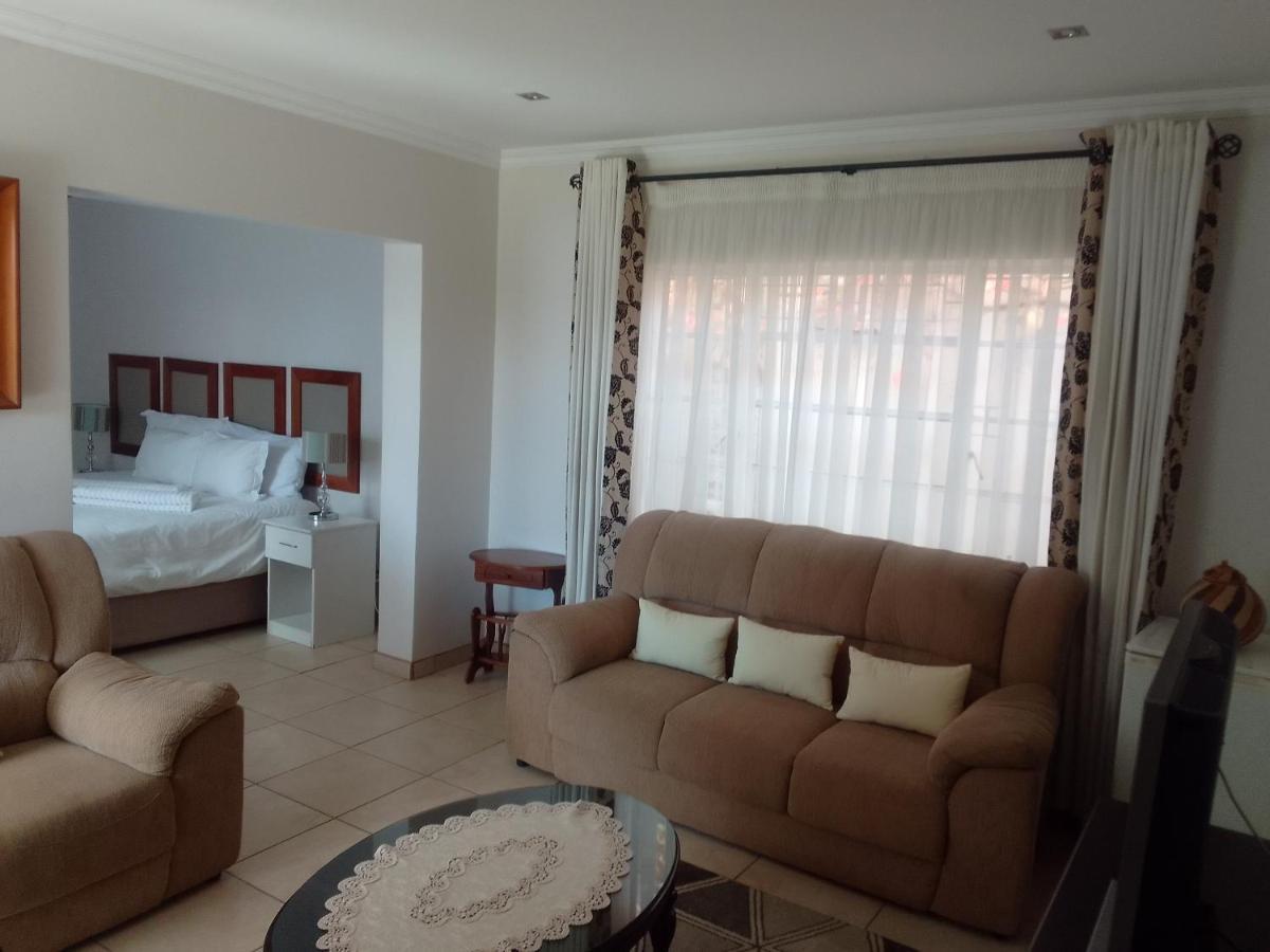 Botleng Guest House Boqate Екстер'єр фото