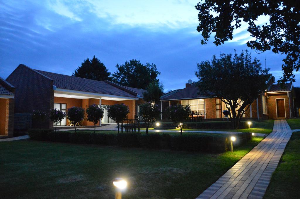 Botleng Guest House Boqate Екстер'єр фото